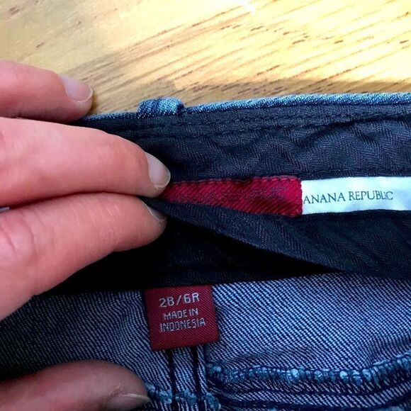 Trendy Banana Republic Flare Leg Style Jeans - Picture 11 of 12